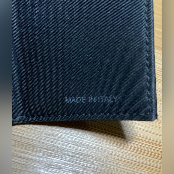 Prada Wallet - Picture 9 of 13